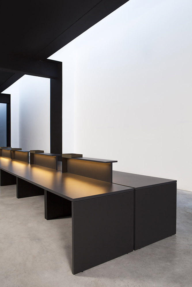 Francesc Rifé Studio : Tables » BAT